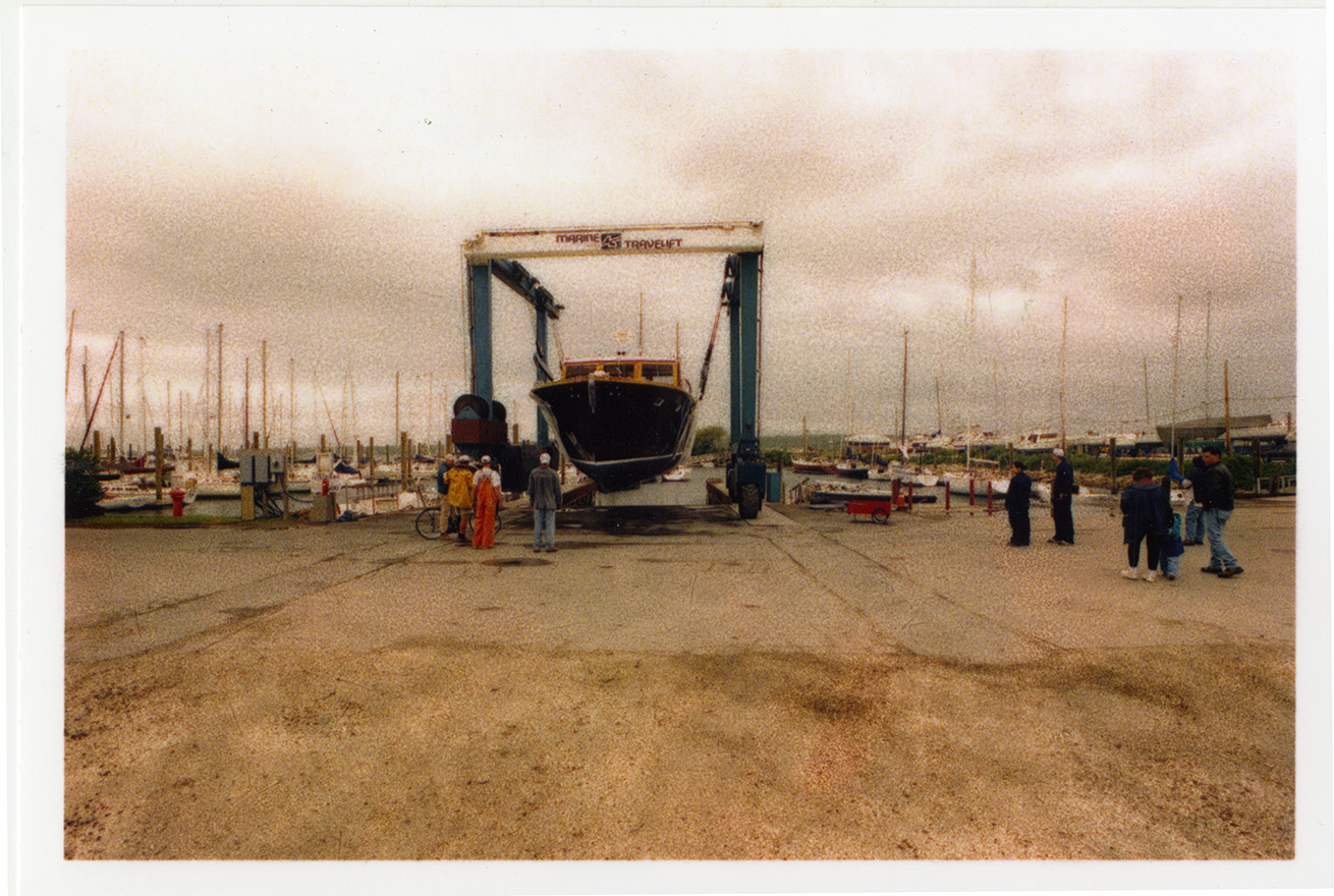 Photograph of hoisting the Admiral&#39;s barge